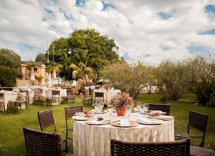 PRIVATE DINING UNDER THE SKY