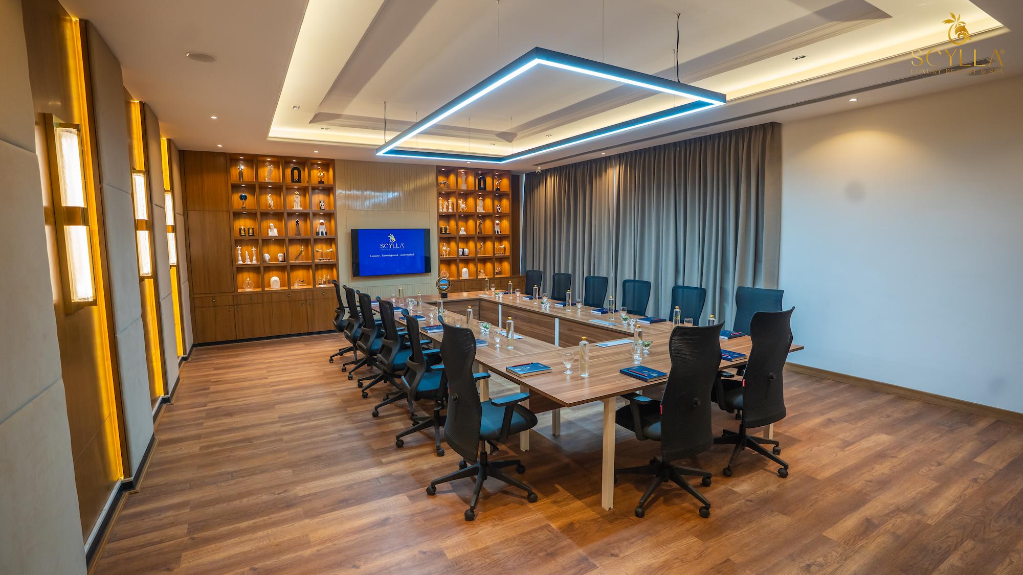 NEREUS MEETING ROOM image 1