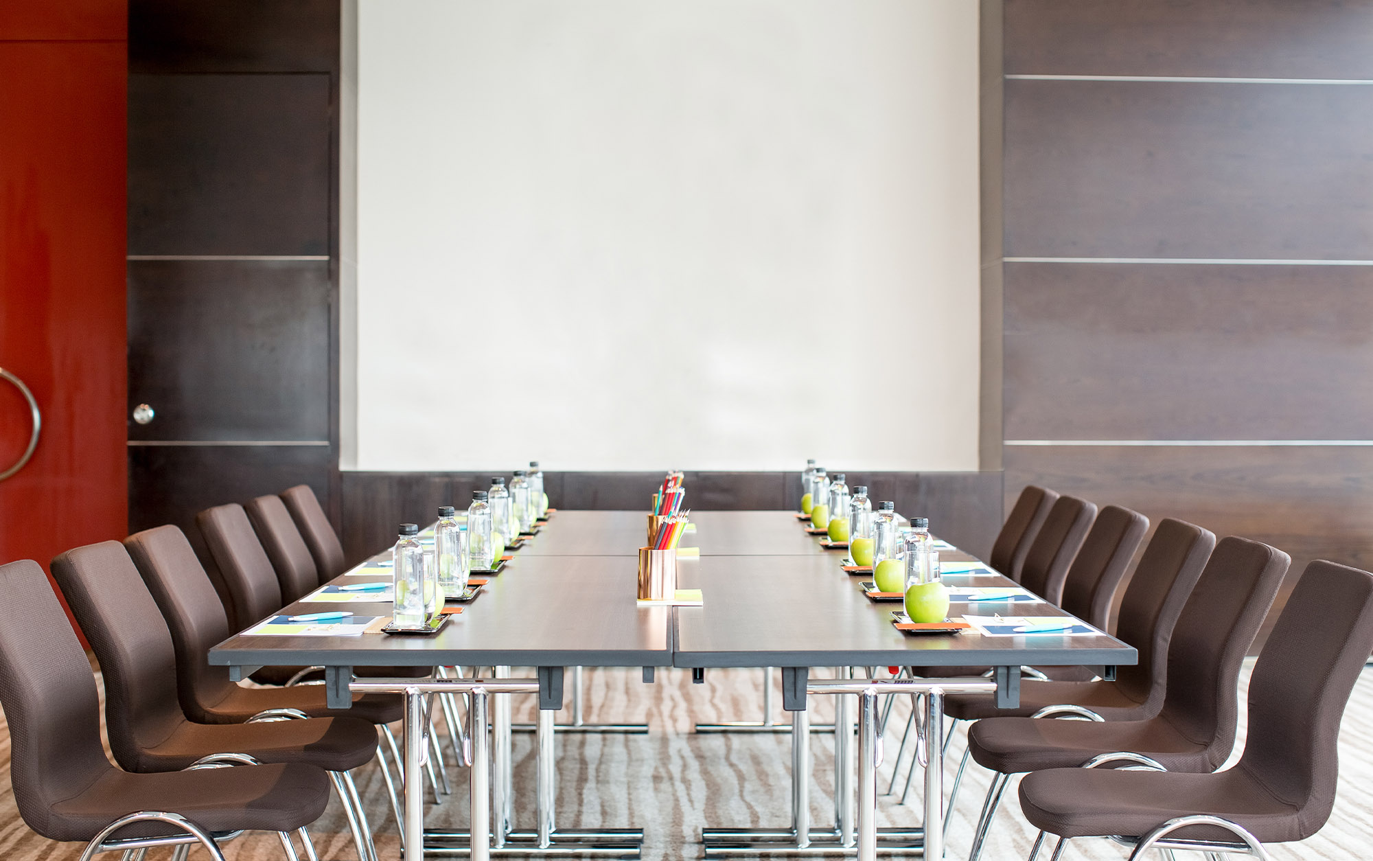 NEREUS MEETING ROOM image 3